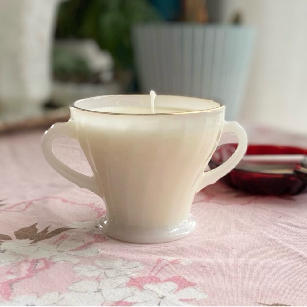 Grapefruit Mangosteen Soy Candle Vintage Fire King
Sugar Bowl